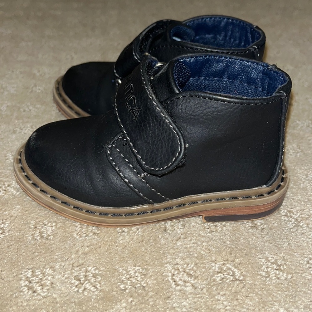 Navy blue Nautica dress shoes/boots